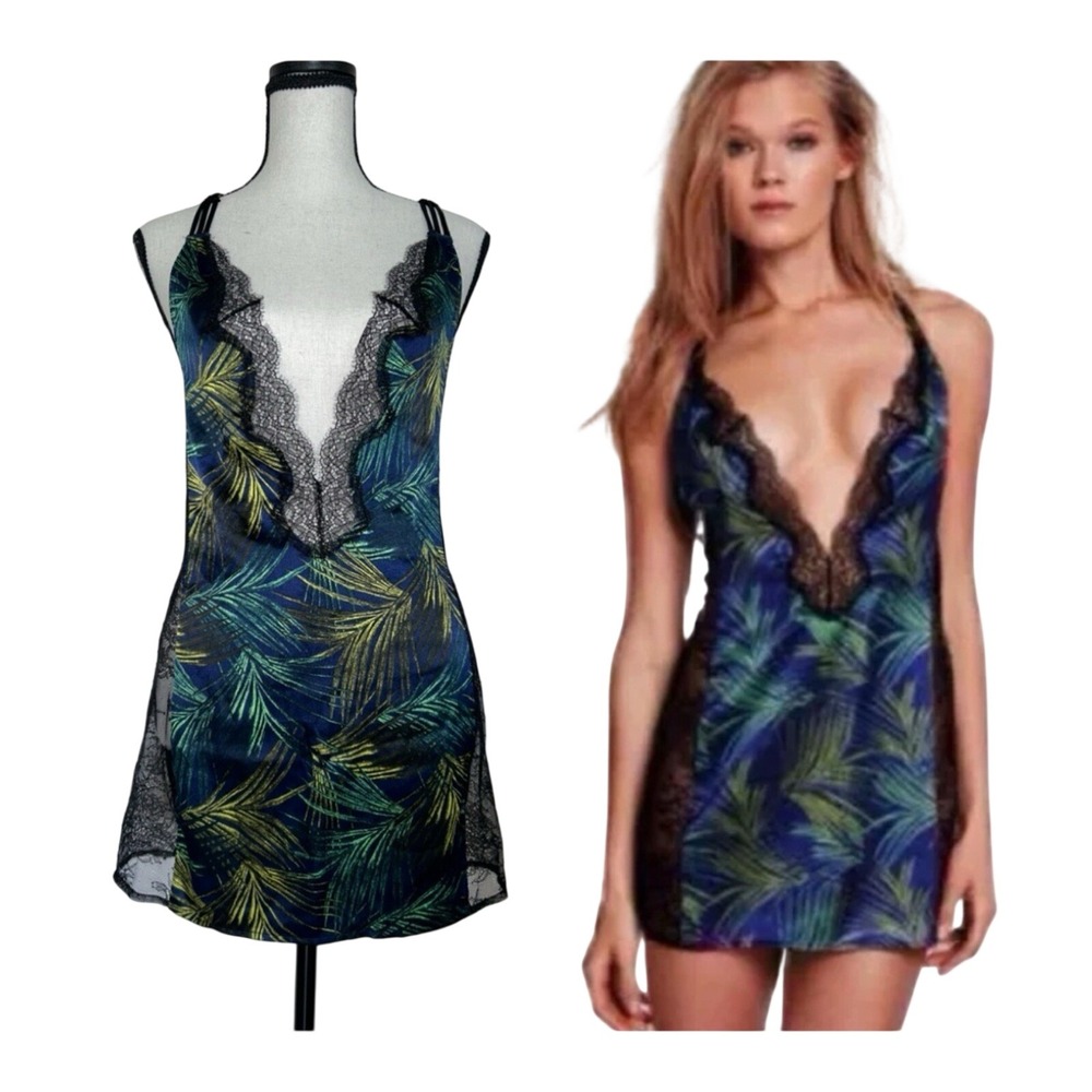 NWOT Victoria's Secret Navy Palm Leaf‎ Lace Silky Nightie Chemise Slip Small